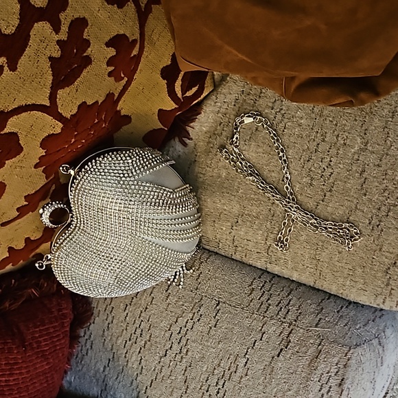 Beautiful Rhinestone, purse. - Picture 3 of 3